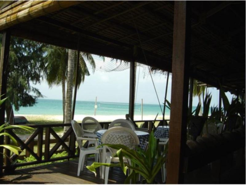 D'Coconut Island Resort Besar Island  Exteriör bild